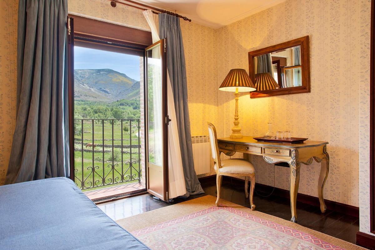 Remanso De Gredos Guest House Navalonguilla ภายนอก รูปภาพ